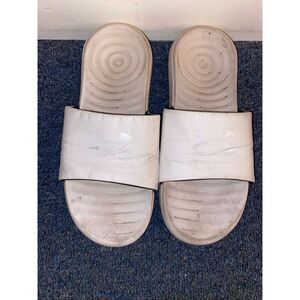 Under Armour men 10 slip on activewear athletic slides